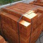 Скільки цеглин в піддоні