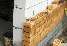 Як обложиш деревяний будинок цеглою