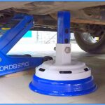 Як зробити регульовану страхувальну опору для авто (підставка)