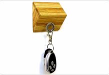 Проста магнітна вішалка для ключів своїми руками