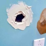 Як закрити дірку в стіні: покрокова інструкція