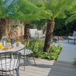 Експерти розповідають про 7 помилок при чищенні настилу, яких слід уникати, щоб запобігти пошкодженню вашого садового настилу.