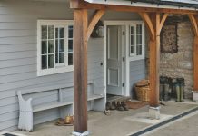 Квартира для бабусі: як облаштувати комфортне житло без розоренняРішення запросити літнь